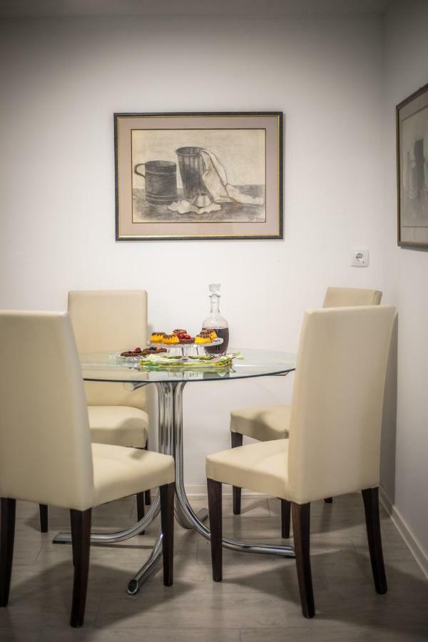 Apartman Magnolia Ivanic Grad Bagian luar foto