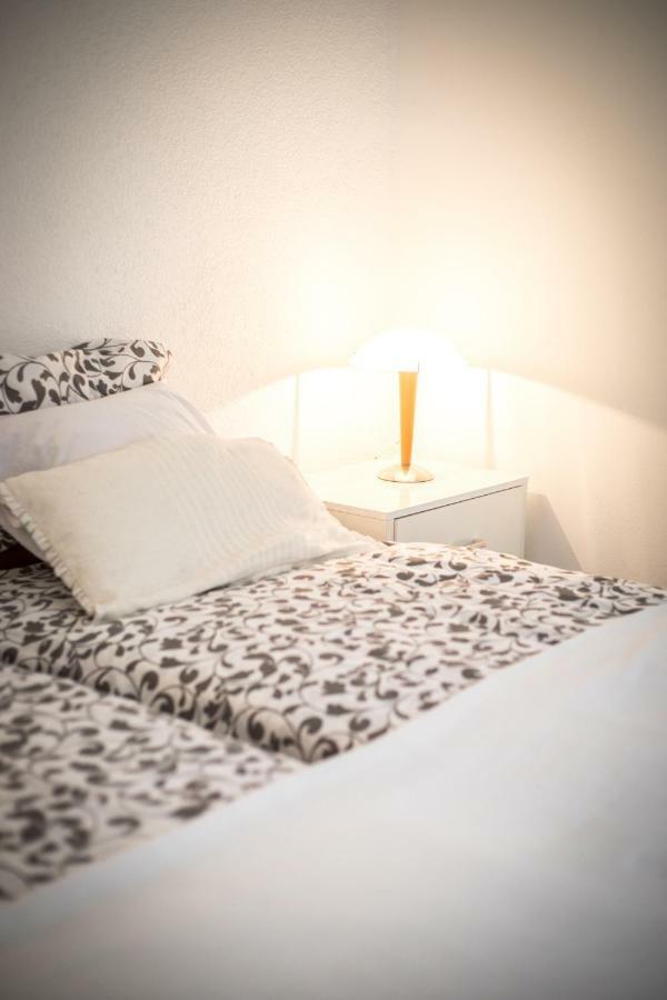 Apartman Magnolia Ivanic Grad Bagian luar foto